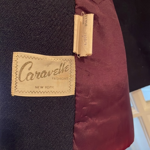 Caravelle Fashions, New York. - Picture 3 of 5